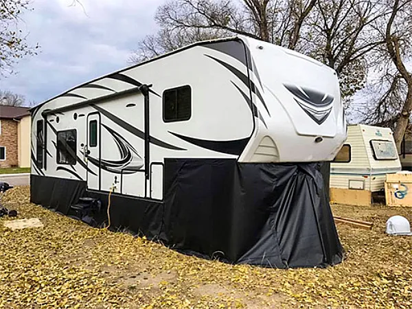 What to Consider When Choosing RV Wind Skirting